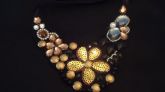 Maxi Colar Flor Dourada